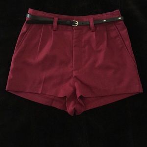 H&M DIVIDED Women’s Shorts with a Belt